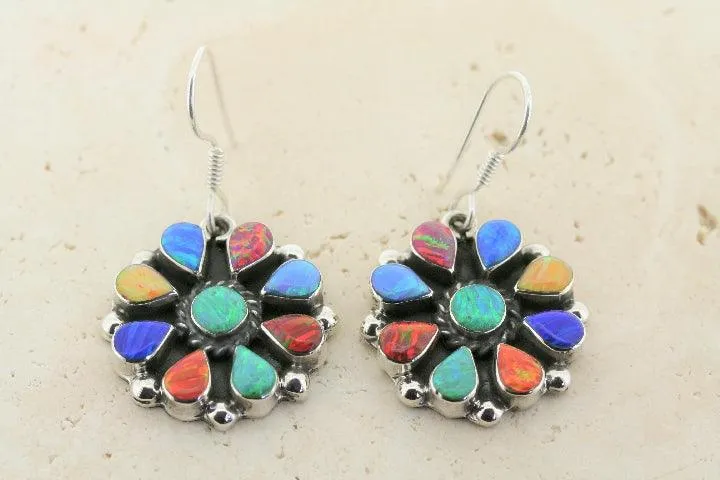 Chandelier earring with opal - circle