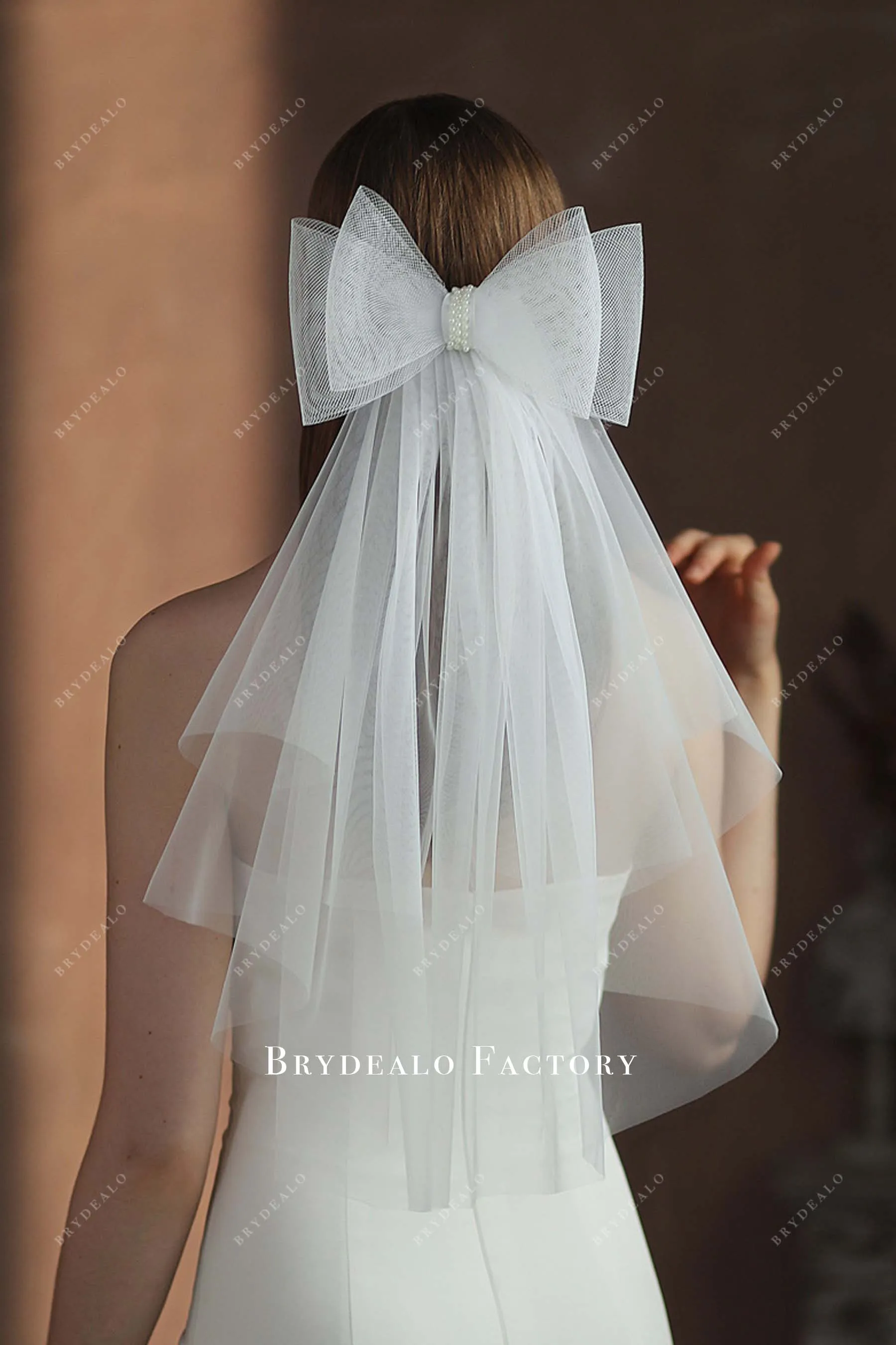 Cute Tulle Bow Two Tiers Elbow Length Waterfall Veil