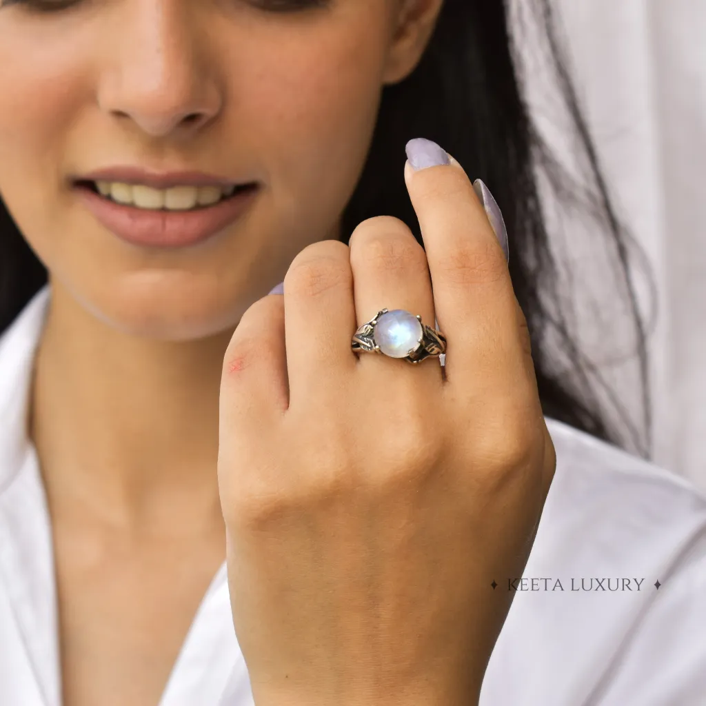 Earthy Leaf - Moonstone Ring