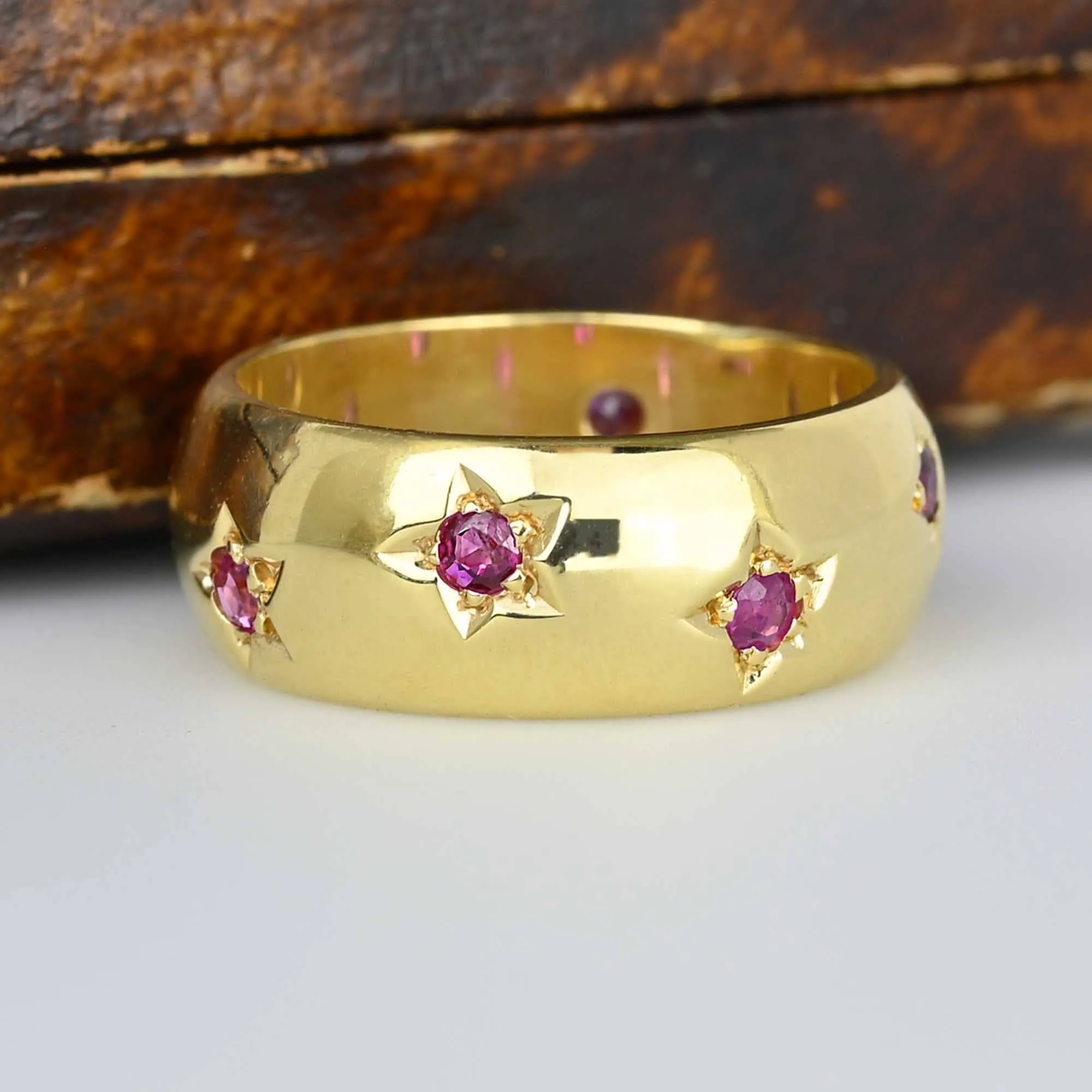 Final Payment Vintage Heavy 14K Gold Star Ruby Eternity Ring Band