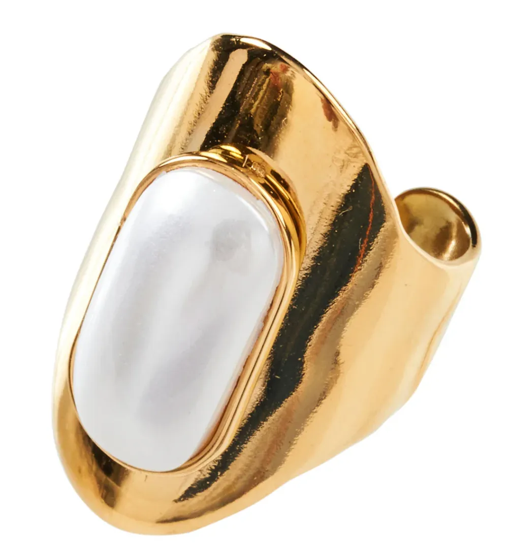 Heritage Ring - Oval Pearl