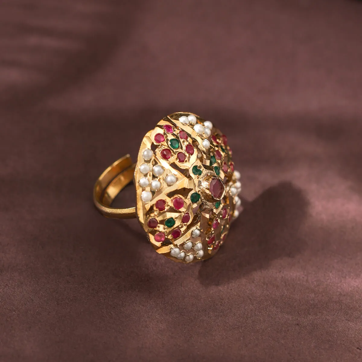 Jadau Ring With  Flower Motif