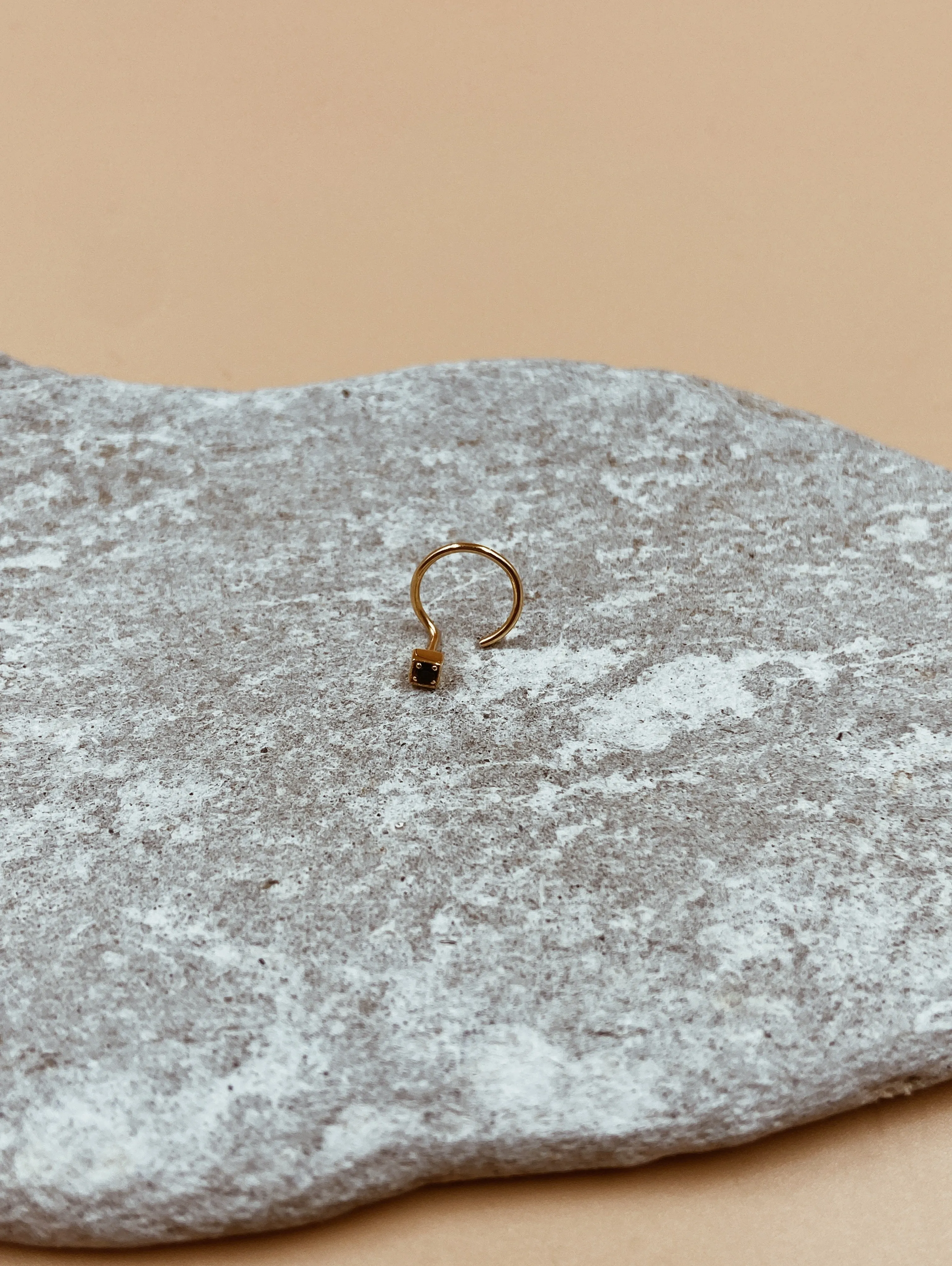 Mini Kappu Single Stud | 18kt Solid Gold