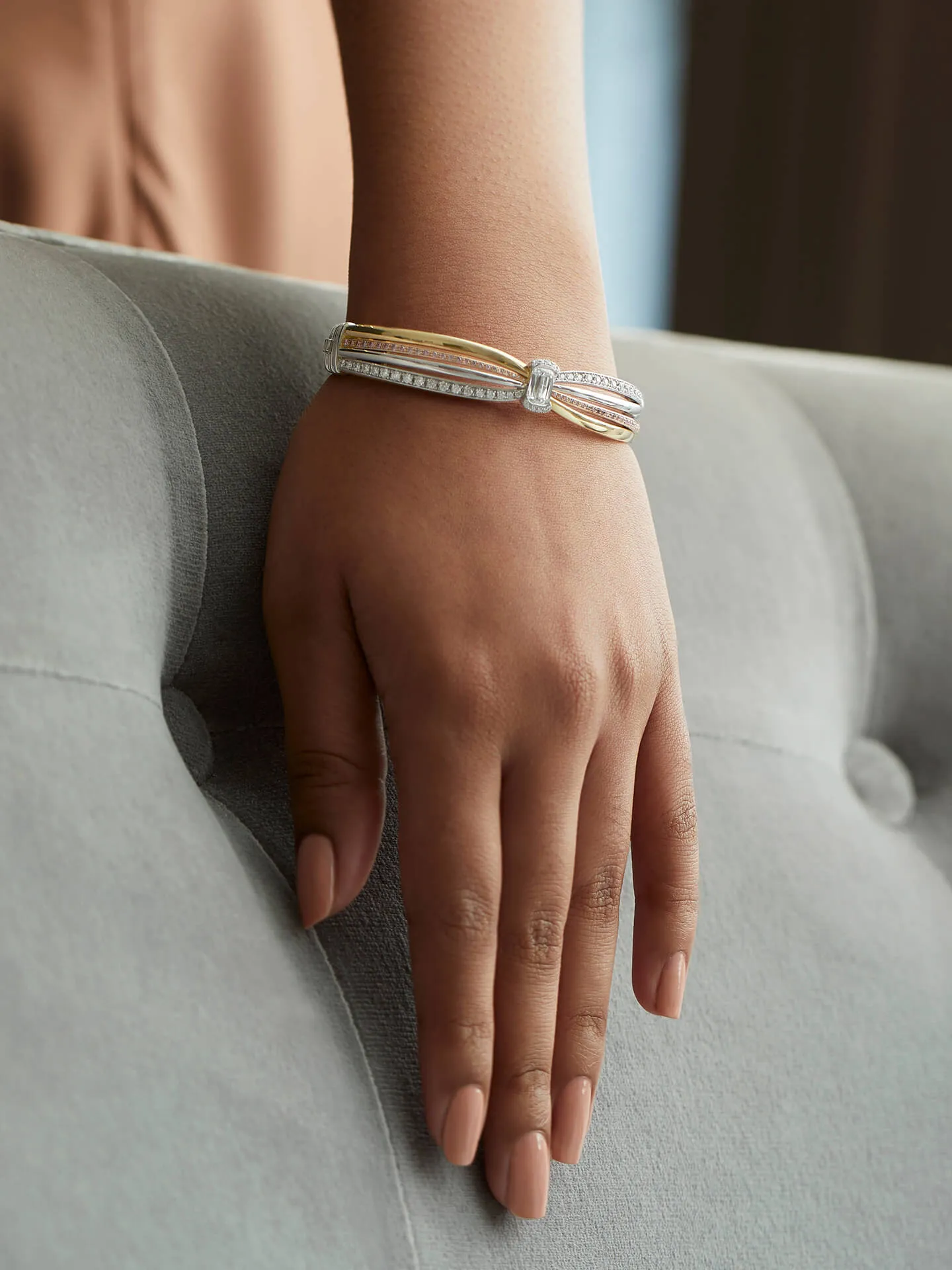 Ribbons Ashoka Diamond Bangle