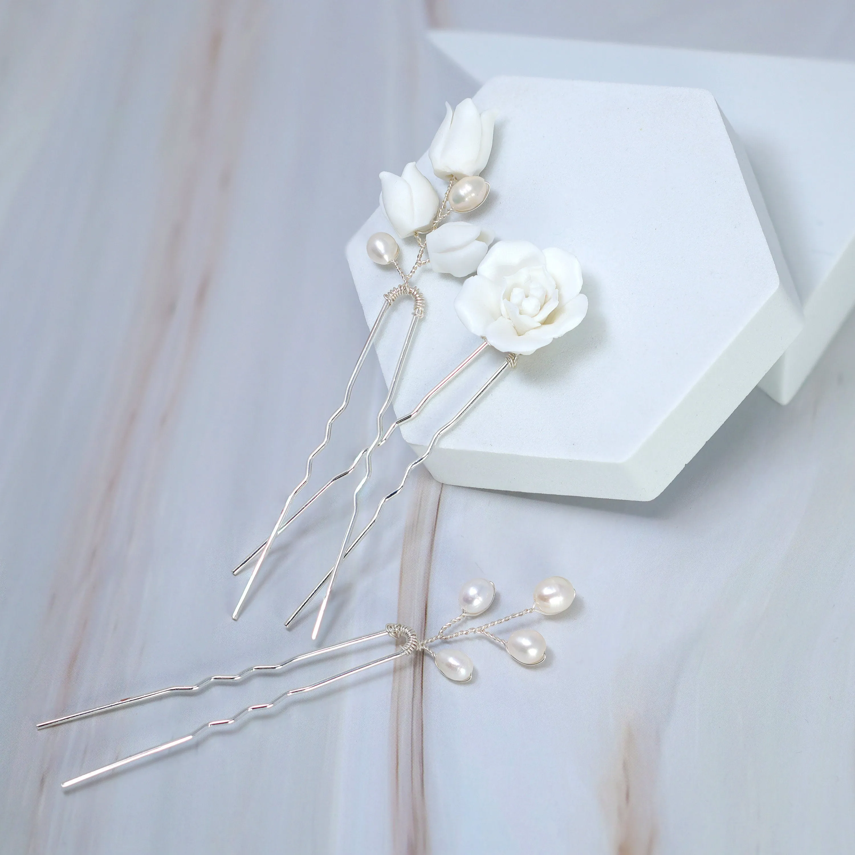 Set Of 3 Freshwater Pearl Dusted White Rose And Lily Blossom Hair comb, Bridal Hair Pins, Bridal Hair Accessories, Wedding Hair Accessory.