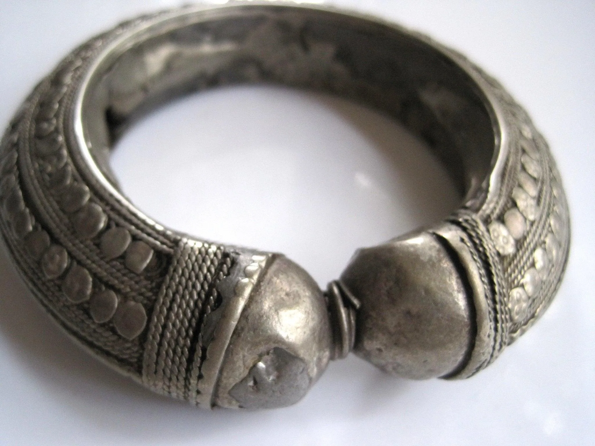 Vintage Bedouin Bracelet or Bangle from Yemen