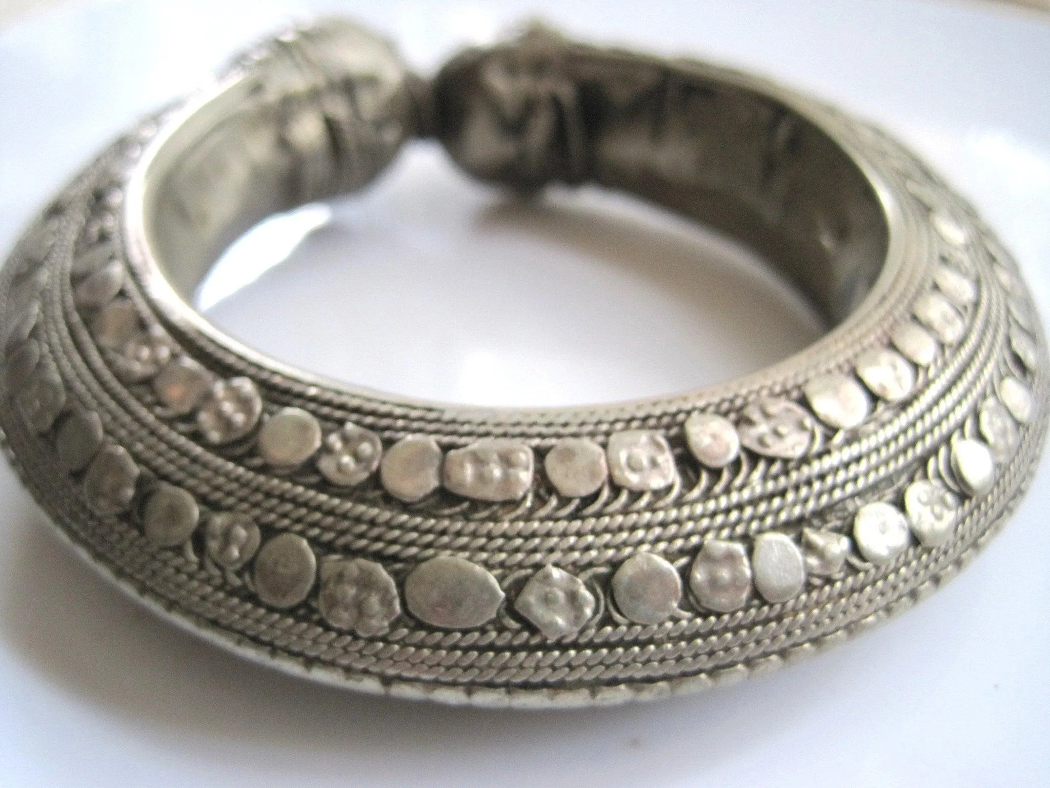 Vintage Bedouin Bracelet or Bangle from Yemen